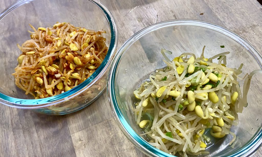 spicy and non-spicy soybean sprouts
